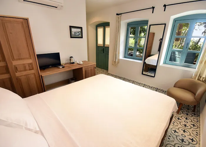 Oalis Boutique 4*