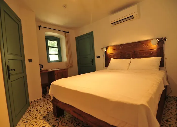 Oalis Boutique 4*