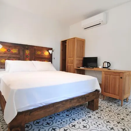 Oalis Boutique 博德鲁姆